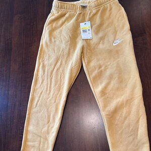 NIKE BUTTER YELLOW MENS STANDARD FIT TAPER LEG REGULAR LENGTH SWEATPANTS SIZE SM